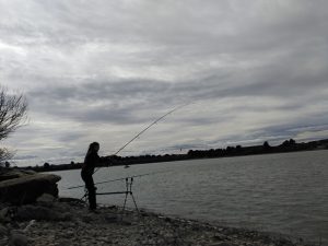 cristina-muela-sesion-carpfishing