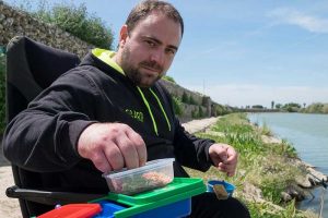 carpval-feeder