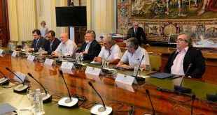 plataforma-defensa-pesca-traicion-grupos-politicos-informe