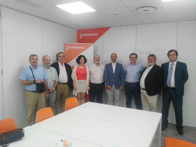 plataforma-defensa-pesca-traicion-grupos-politicos-informe