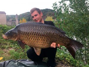 consejos-capturar-especimenes-mesa-redonda-carpmag-25