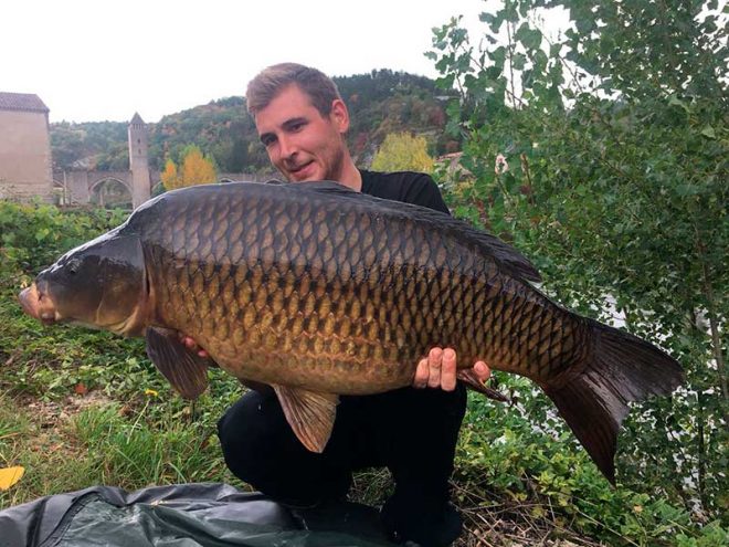 consejos-capturar-especimenes-mesa-redonda-carpmag-25