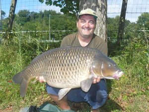 consejos-capturar-especimenes-mesa-redonda-carpmag-25